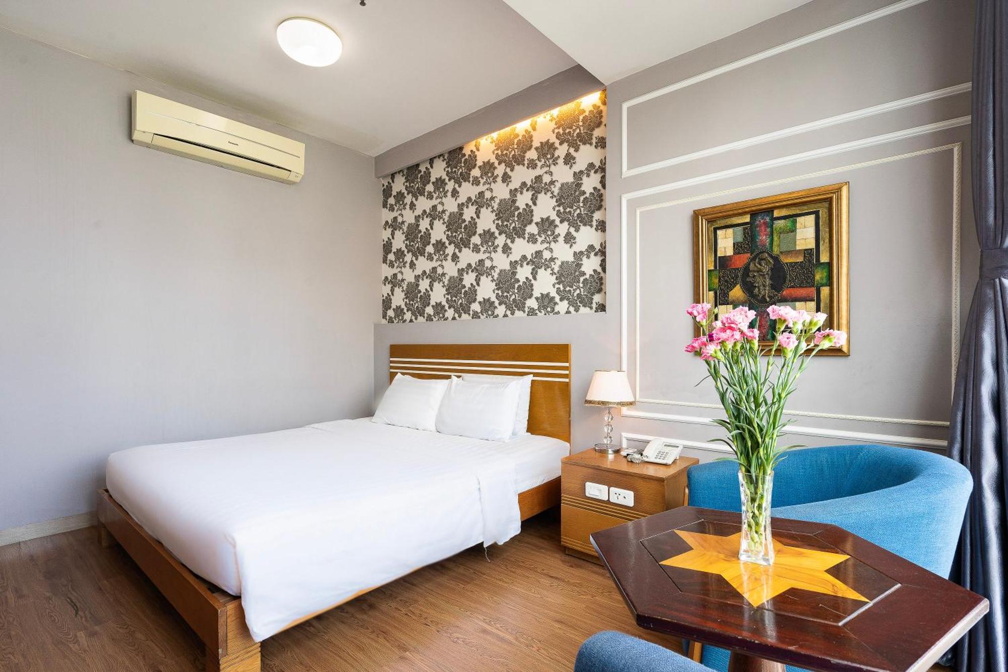 Lucky Star Hotel - Ben Thanh Ho Chi Minh City Exterior photo